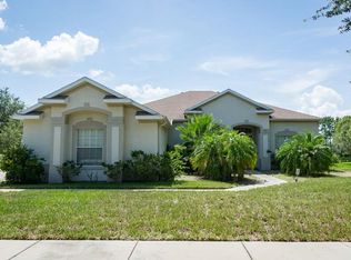 109 Forest Breeze Ave, Brandon, FL 33511