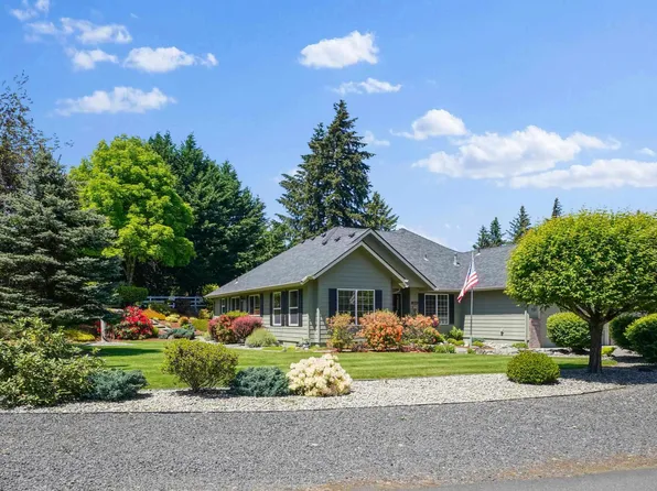 725 7th St, Lyons, OR 97358