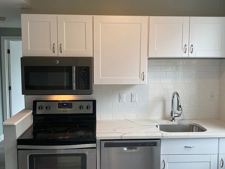 1409 Commonwealth Ave #303 — Photo 3