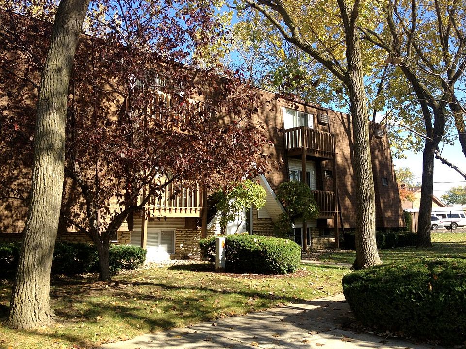 1st image of 216 Madison St Unit 1D