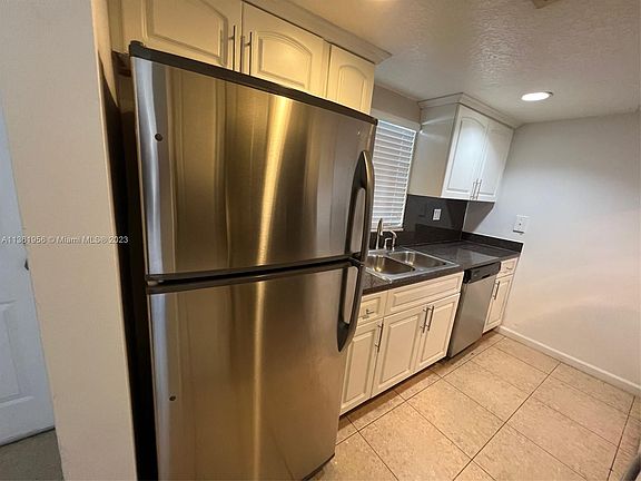 2nd image of 1900 N Congress Ave APT 411