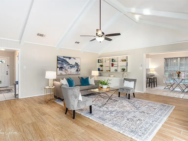 7617 Tampa Way — Photo 16