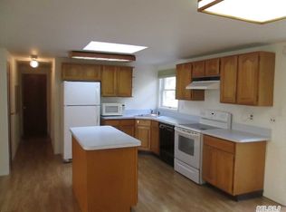 249 Hallock Rd, Stony Brook, NY 11790