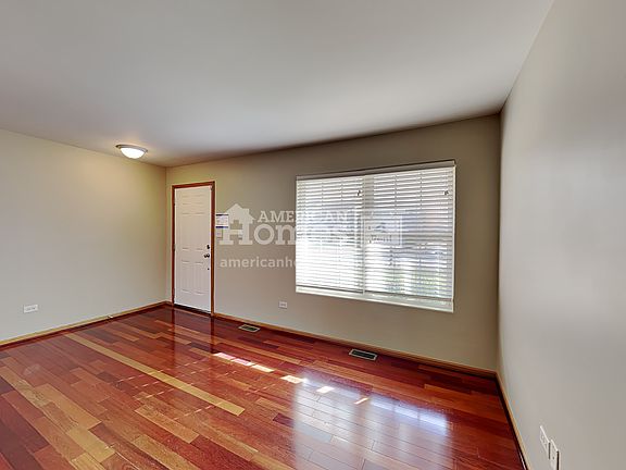 4th image of 5323 Meadowbrook St