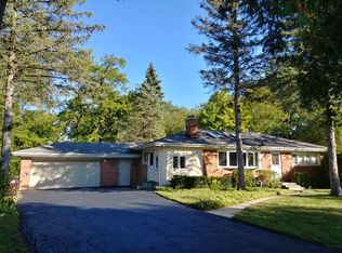 305 Hickory Ct, Northbrook, IL 60062