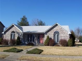 3211 Creekwood Ct, New Albany, IN 47150