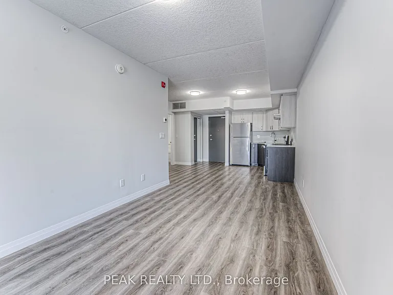 30 George St S #208 — Photo 12