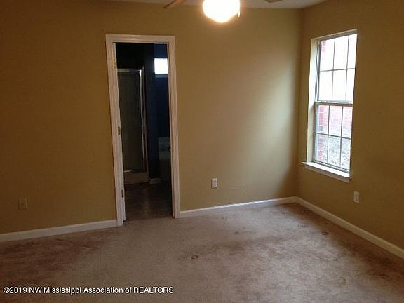 5th image of 803 Burton Ln