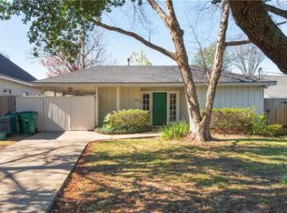 1212 Ridgelake Dr, Metairie, LA 70001