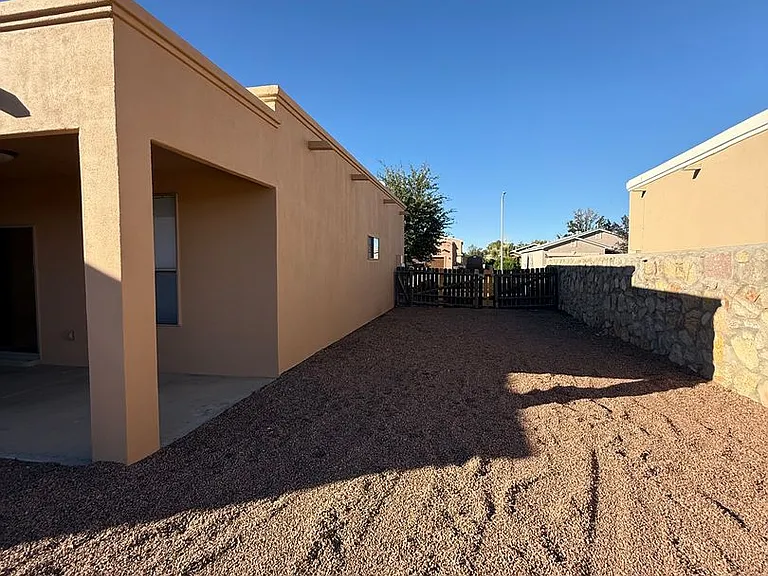 4804 Camino Dos Vidas — Photo 38