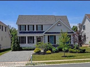 102 E Parsonage Way, Manalapan, NJ 07726