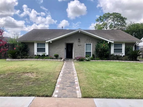 10619 Wickersham Ln, Houston, TX 77042