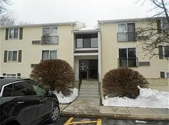 7 Village Hill Ln #6