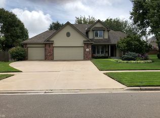 6017 SW 39th Ct, Topeka, KS 66610