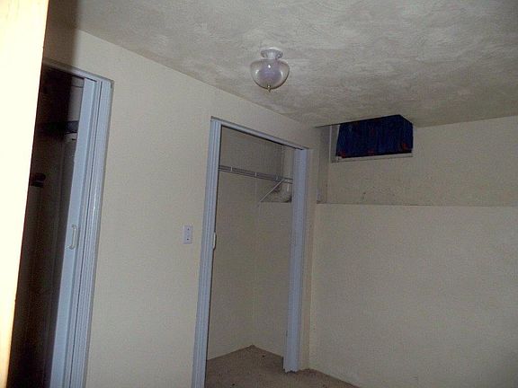 4th image of 1410 Avenue F