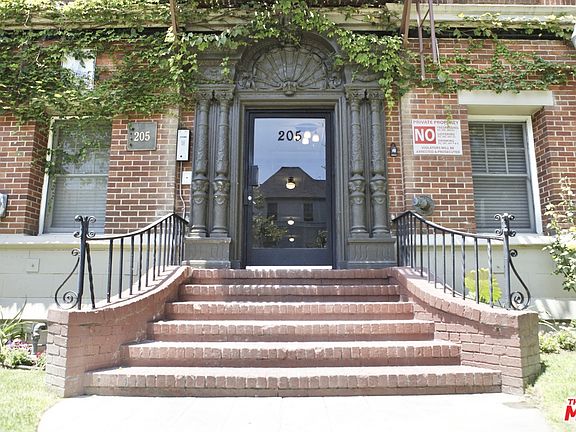 4th image of 205 N Kenmore Ave #24A