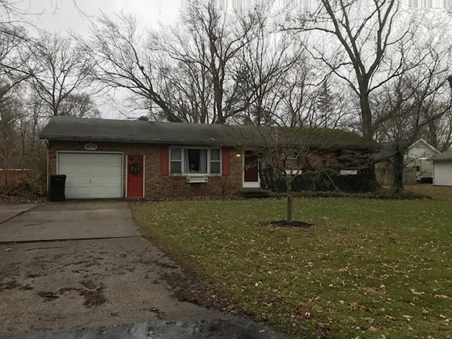 1678 Wolverine St photo 1