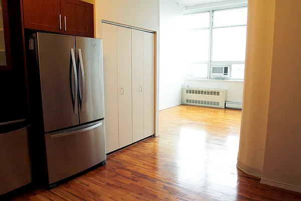 Rented by Twyford Real Estate | media 22