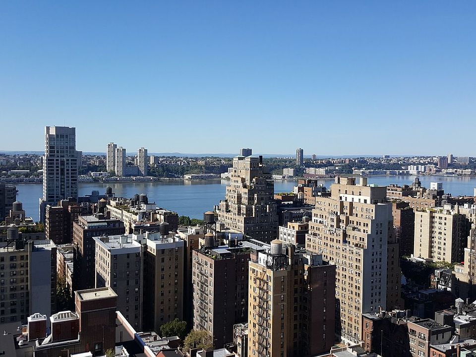 1st image of 2039 Broadway #32A