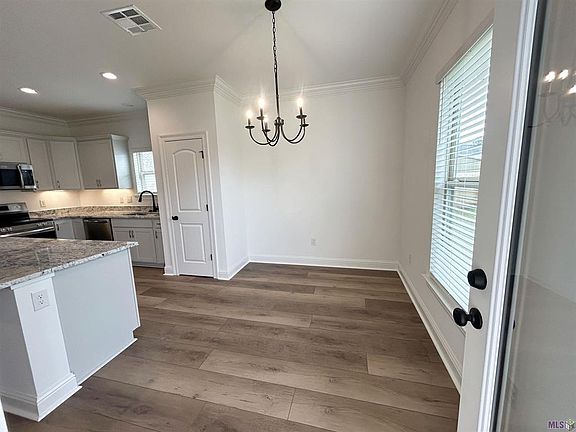 5th image of 39229 Zereda Ct