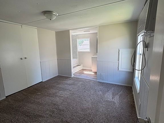 3rd image of 300 15th Ave W