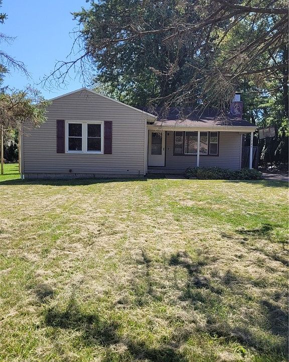 1st image of 945 Afton Ave