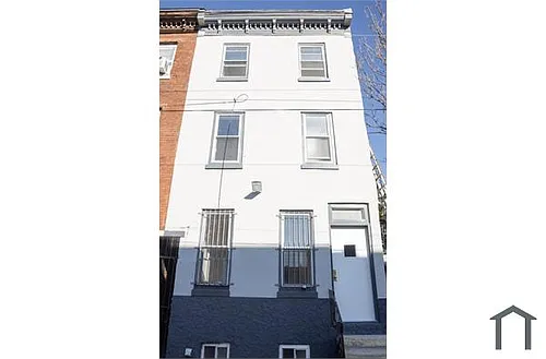 34 E Silver St Photo 1