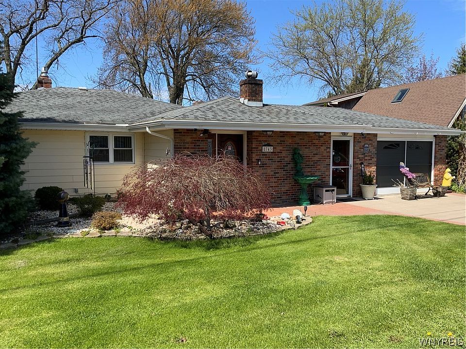 1st image of 8743 Lakeview Dr