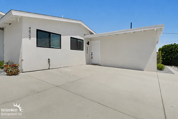 4822 Doliva Dr — Photo 2