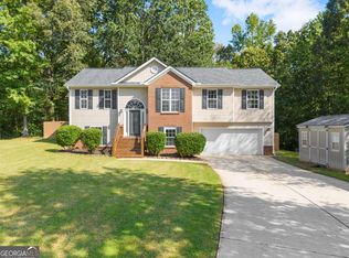 845 Brandon Dr, Winder, GA