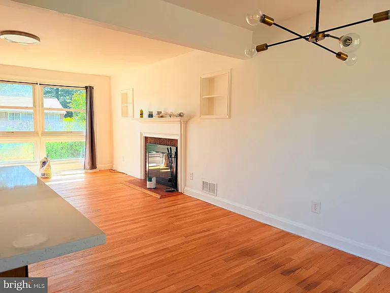 1307 Malbay Dr — Photo 7