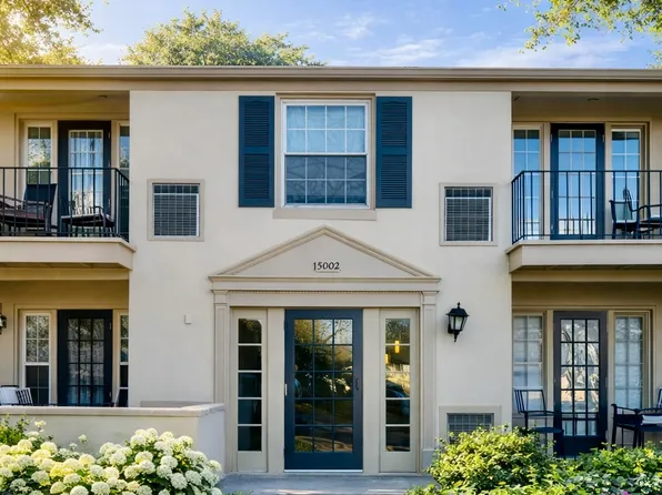 5902 Surrey Hill Pl APT 705, Springfield, VA 22152