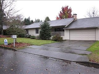 3rd image of 1222 NE 95th Ave