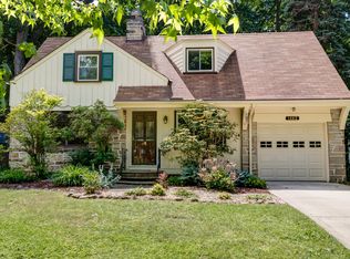 1662 Crest Rd, Cleveland Heights, OH 44121