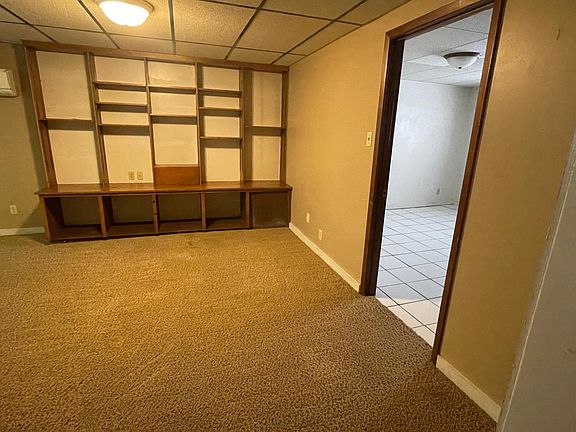 5th image of 202 E Davenport St APT 1