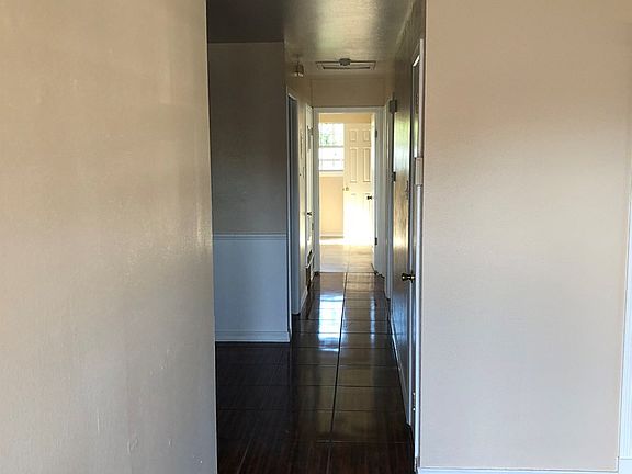 4th image of 1308 Westbrook Ave