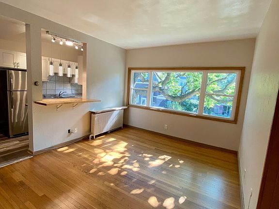 5th image of 2176 Dayton Ave #11481103