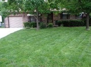 25 Wenwood Cir, Council Bluffs, IA 51503
