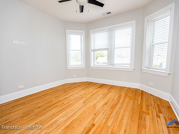 3rd image of 911 N Francisco Ave #913-3W