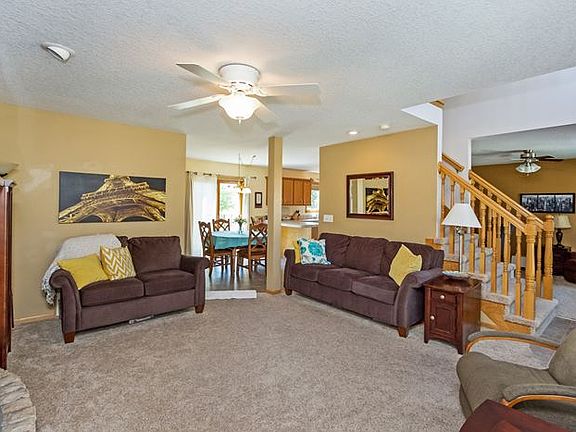 3rd image of 2110 Country Cove Ln