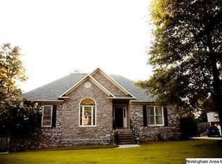 624 Oak Dr E, Trussville, AL 35173