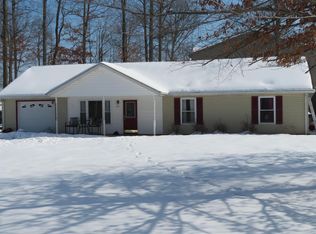 313 Dogwood Ln, Milan, IN 47031