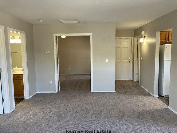 4th image of 1305 Moore Pl APT B3