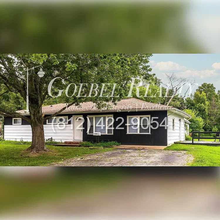 3 bed, 1.5 bath, 1404 sqft, $1,525 — Photo 1