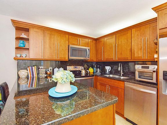 3rd image of 9995 NW 6th Court