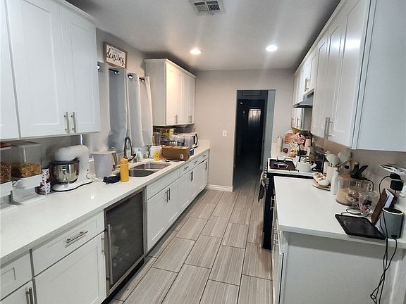 3rd image of 3316 Joel Dr