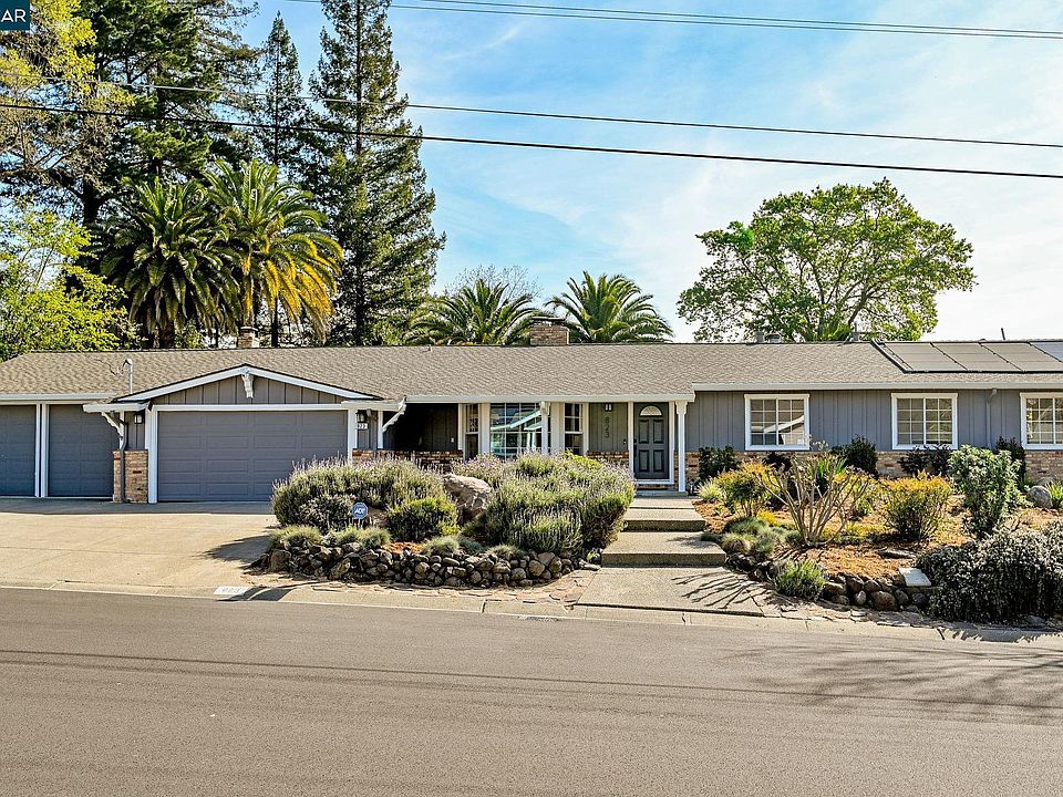1st image of 823 Turrini Dr