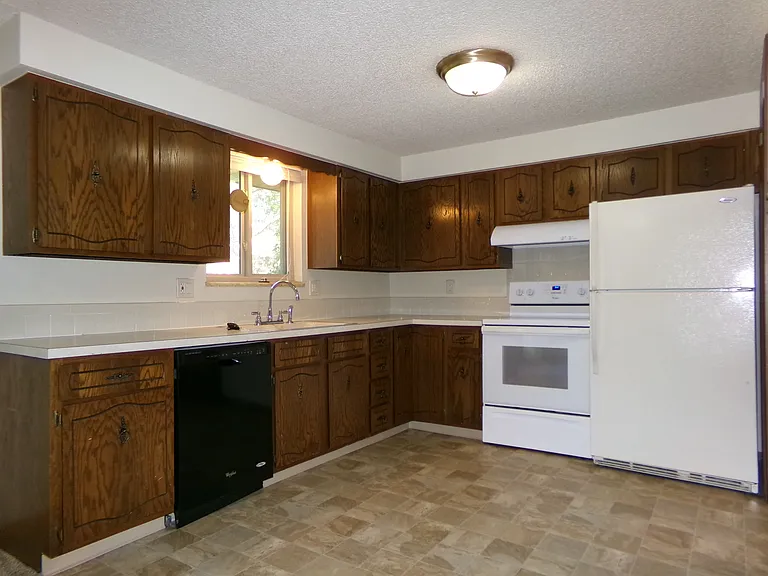 928 Silver Leaf Pl — Photo 7