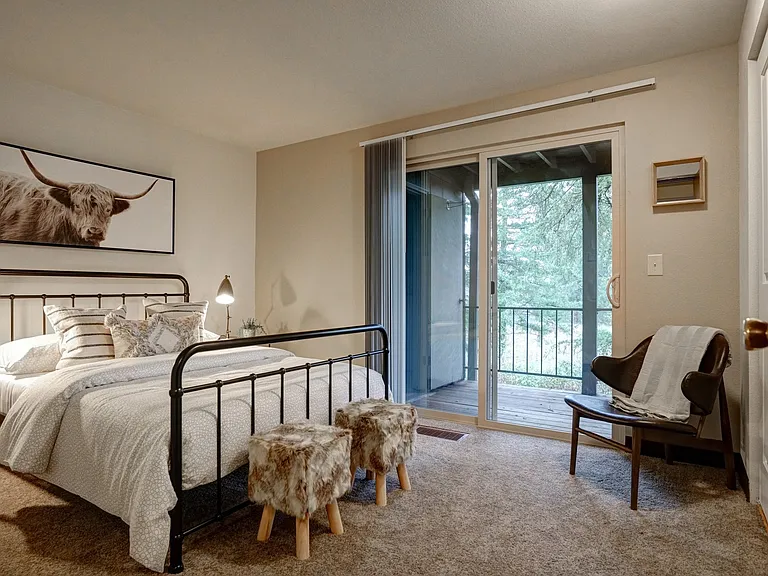 Upland Terrace — Photo 18