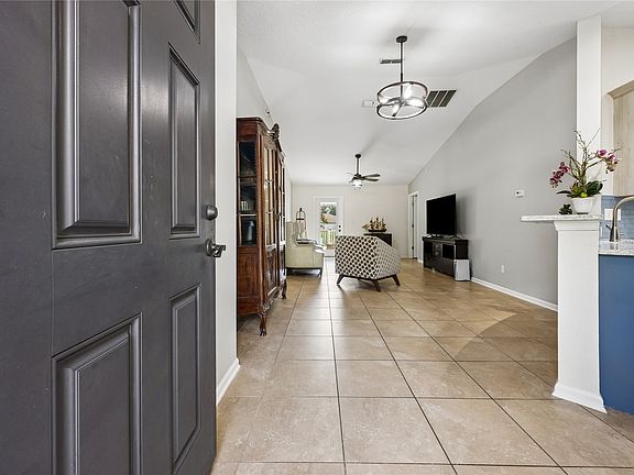 2nd image of 96380 Commodore Point Dr